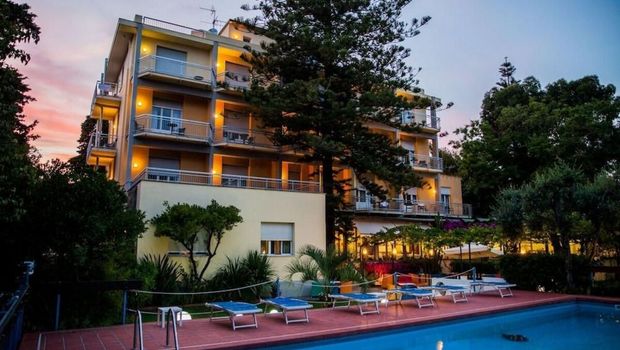 Hotel Eden Park 