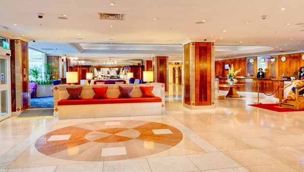 Lobby Reception Copthorne Tara Hotel London Kensington