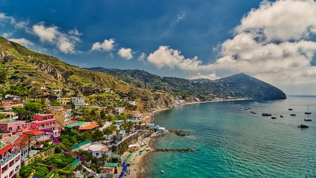 Ischia - entlang der Küste