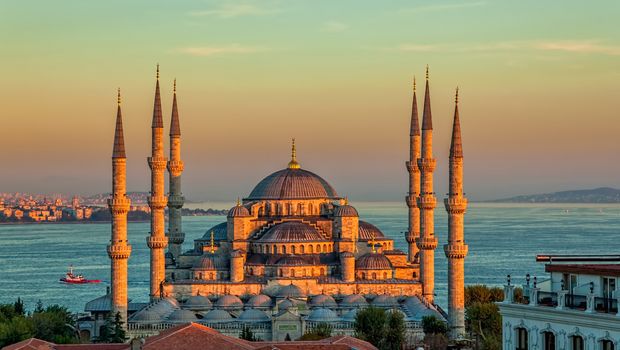Blaue Moschee in Istanbul bei Sonnenuntergang