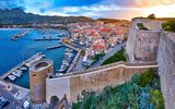 Calvi, Blick auf Stadt und Hafen