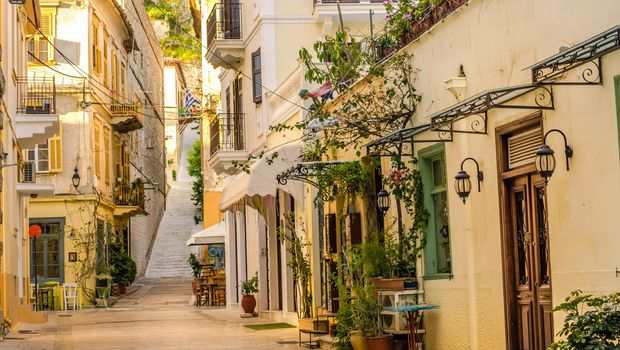 Nafplio - Hafenstadt am Argolischen Golf auf der Peloponnes