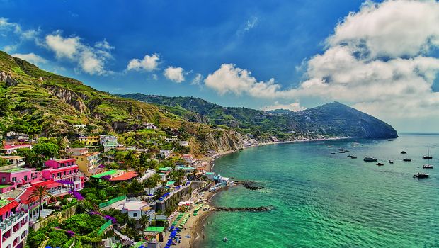 Ischia, entlang der Küste