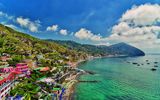 Ischia, entlang der Küste
