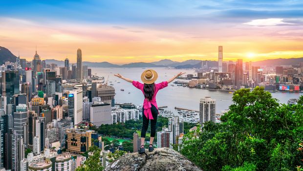 Blick auf Hong Kong - Touristin