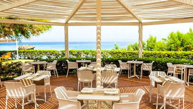 Borgo di Riaci, Terrasse