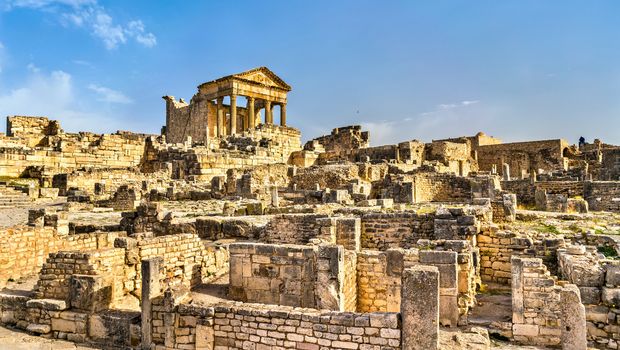 Dougga2