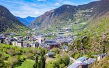 kleine Stadt in einem Tal in Andorra